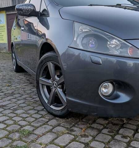 Серый Мицубиси Грандис, объемом двигателя 2 л и пробегом 282 тыс. км за 6700 $, фото 4 на Automoto.ua