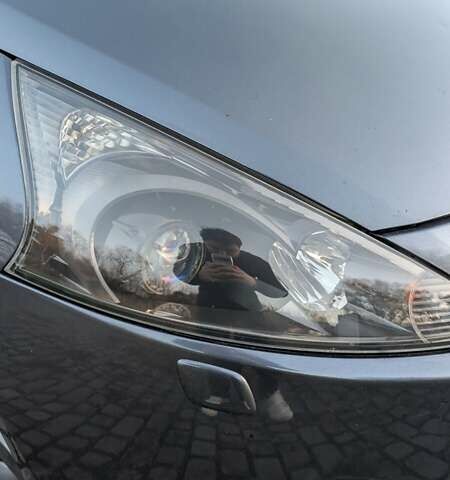 Серый Мицубиси Грандис, объемом двигателя 2 л и пробегом 282 тыс. км за 6700 $, фото 2 на Automoto.ua