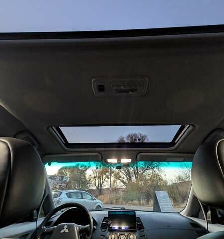 Серый Мицубиси Грандис, объемом двигателя 2 л и пробегом 282 тыс. км за 6700 $, фото 12 на Automoto.ua