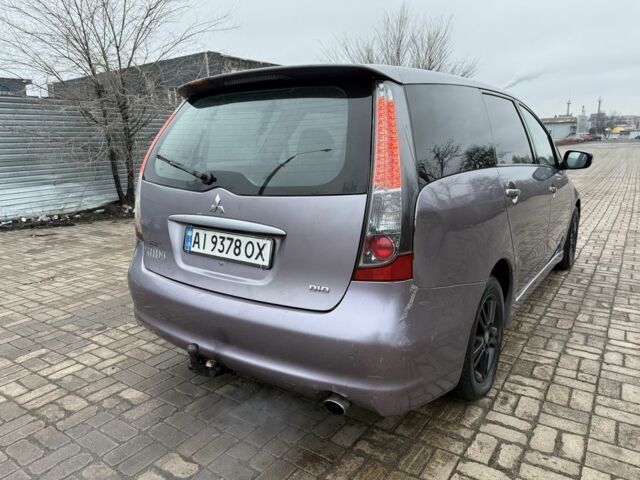 Серый Мицубиси Грандис, объемом двигателя 2 л и пробегом 200 тыс. км за 2450 $, фото 3 на Automoto.ua