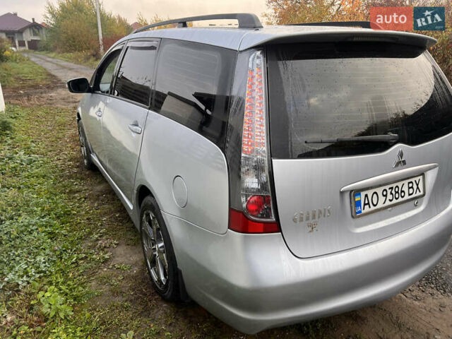 Сірий Міцубісі Грандіс, об'ємом двигуна 2.38 л та пробігом 430 тис. км за 5900 $, фото 4 на Automoto.ua