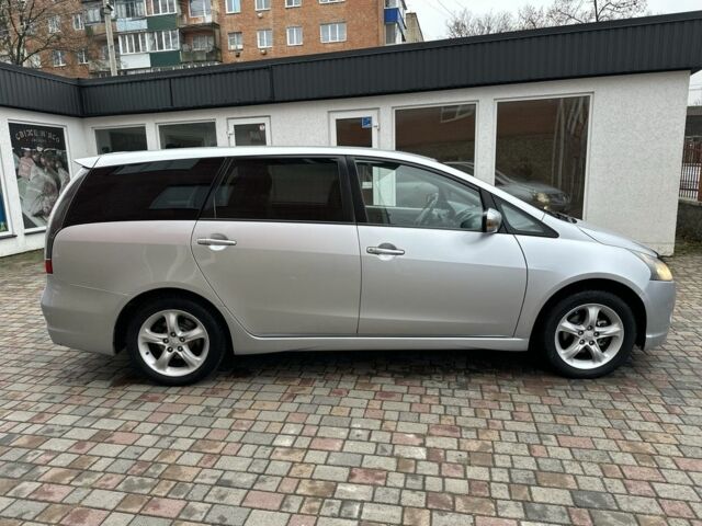 Серый Мицубиси Грандис, объемом двигателя 2.4 л и пробегом 263 тыс. км за 5300 $, фото 2 на Automoto.ua