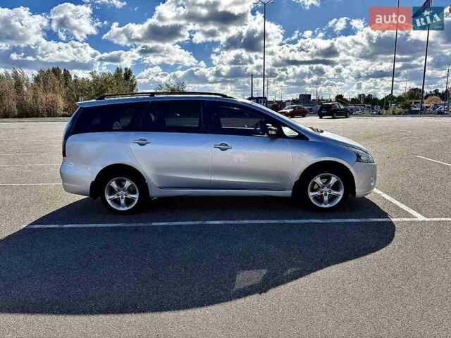 Серый Мицубиси Грандис, объемом двигателя 2.4 л и пробегом 227 тыс. км за 5100 $, фото 6 на Automoto.ua