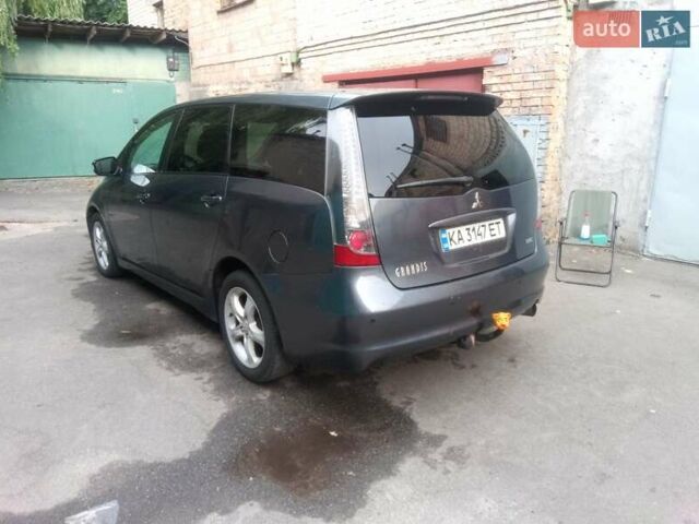 Серый Мицубиси Грандис, объемом двигателя 1.97 л и пробегом 313 тыс. км за 5000 $, фото 7 на Automoto.ua