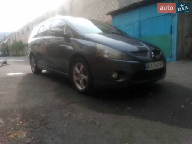 Серый Мицубиси Грандис, объемом двигателя 1.97 л и пробегом 313 тыс. км за 5000 $, фото 1 на Automoto.ua