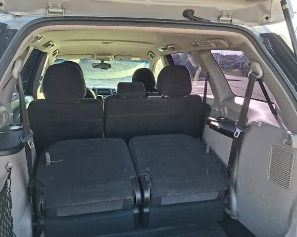 Серый Мицубиси Грандис, объемом двигателя 2.38 л и пробегом 215 тыс. км за 4619 $, фото 27 на Automoto.ua