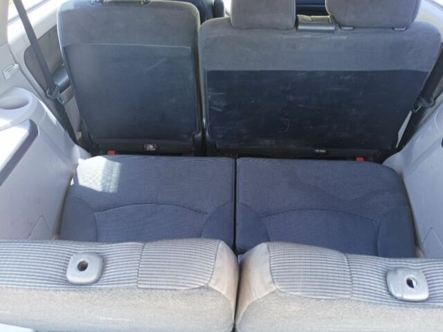 Серый Мицубиси Грандис, объемом двигателя 2.4 л и пробегом 245 тыс. км за 5100 $, фото 6 на Automoto.ua