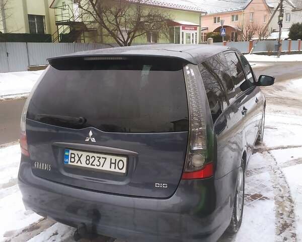 Серый Мицубиси Грандис, объемом двигателя 1.97 л и пробегом 312 тыс. км за 5450 $, фото 8 на Automoto.ua