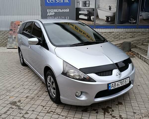 Серый Мицубиси Грандис, объемом двигателя 2 л и пробегом 252 тыс. км за 4999 $, фото 5 на Automoto.ua