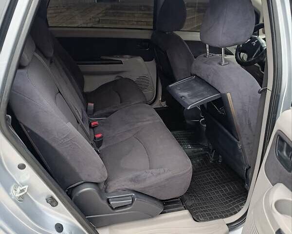 Серый Мицубиси Грандис, объемом двигателя 2 л и пробегом 252 тыс. км за 4999 $, фото 14 на Automoto.ua