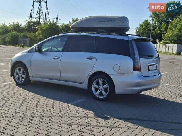 Серый Мицубиси Грандис, объемом двигателя 2.38 л и пробегом 215 тыс. км за 4619 $, фото 13 на Automoto.ua