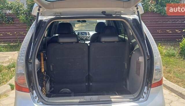 Серый Мицубиси Грандис, объемом двигателя 2.4 л и пробегом 312 тыс. км за 6800 $, фото 9 на Automoto.ua