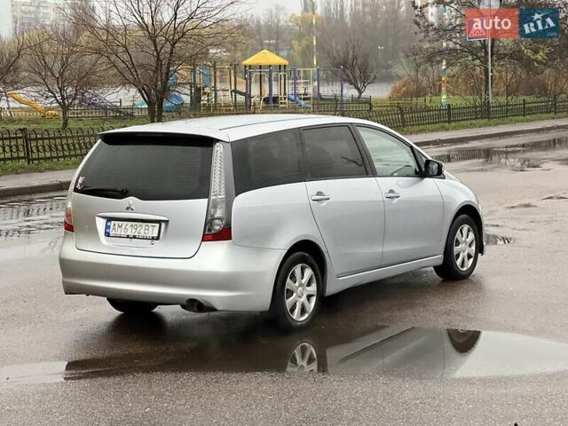 Серый Мицубиси Грандис, объемом двигателя 2.38 л и пробегом 249 тыс. км за 4777 $, фото 9 на Automoto.ua