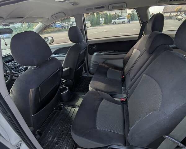 Мицубиси Грандис 2007 в Кременце на Automoto.ua Серый Мицубиси Грандис, объемом двигателя 2.38 л и пробегом 268 тыс. км за 5900 $, фото 7 на Automoto.ua