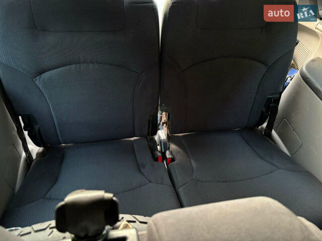 Серый Мицубиси Грандис, объемом двигателя 2.38 л и пробегом 271 тыс. км за 5400 $, фото 11 на Automoto.ua