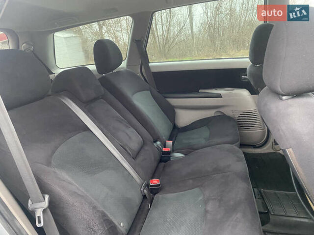 Серый Мицубиси Грандис, объемом двигателя 2 л и пробегом 320 тыс. км за 3599 $, фото 17 на Automoto.ua