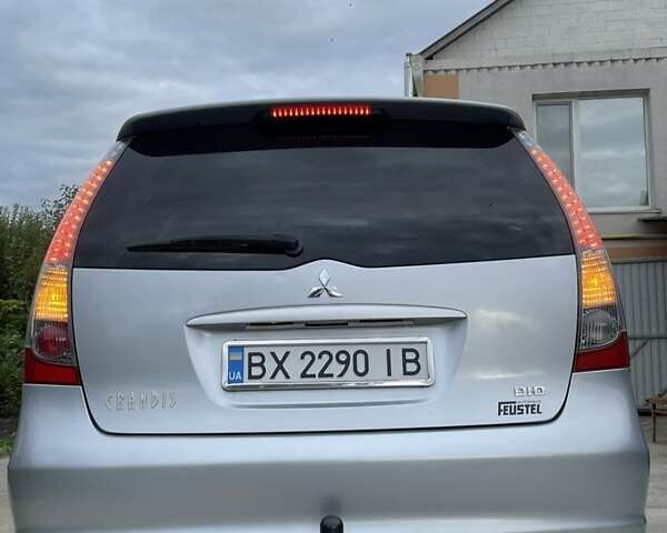Серый Мицубиси Грандис, объемом двигателя 2 л и пробегом 256 тыс. км за 6999 $, фото 20 на Automoto.ua