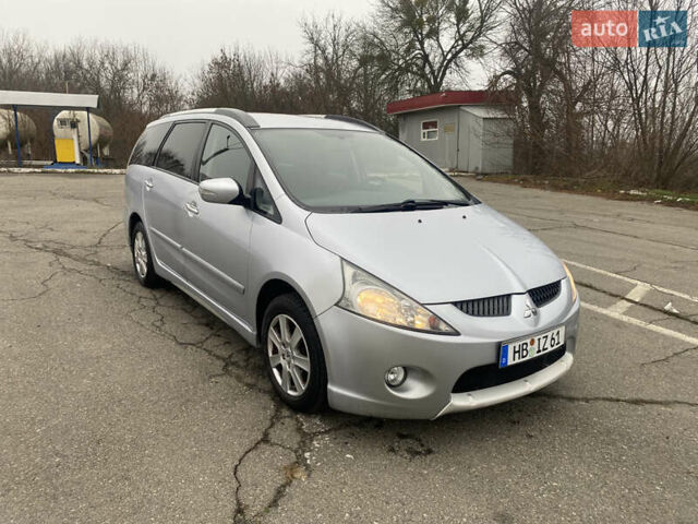 Серый Мицубиси Грандис, объемом двигателя 2 л и пробегом 320 тыс. км за 3599 $, фото 11 на Automoto.ua