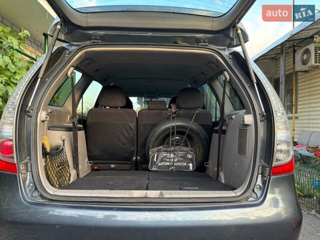 Серый Мицубиси Грандис, объемом двигателя 2.38 л и пробегом 271 тыс. км за 5400 $, фото 10 на Automoto.ua