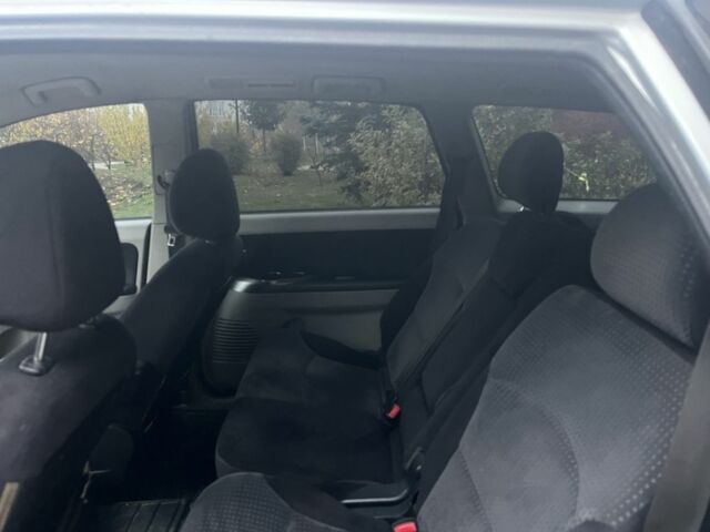 Серый Мицубиси Грандис, объемом двигателя 2.4 л и пробегом 250 тыс. км за 4800 $, фото 4 на Automoto.ua