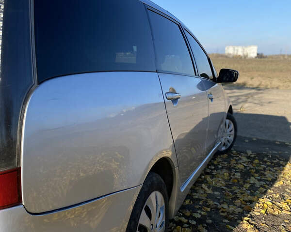 Серый Мицубиси Грандис, объемом двигателя 2.4 л и пробегом 293 тыс. км за 5200 $, фото 5 на Automoto.ua