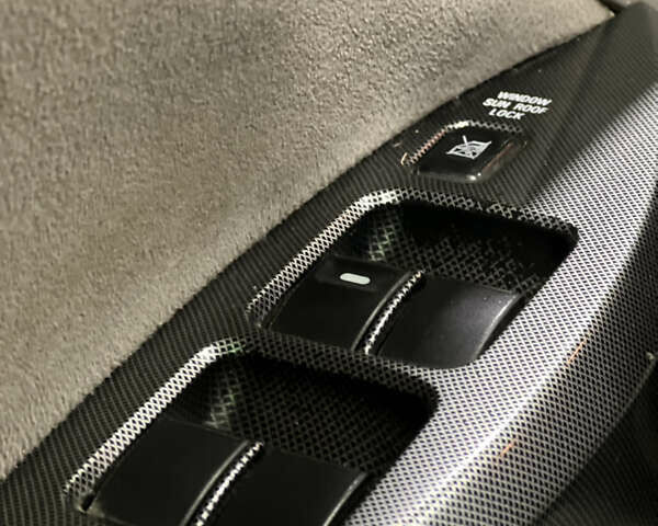 Сірий Міцубісі Грандіс, об'ємом двигуна 2.4 л та пробігом 280 тис. км за 6500 $, фото 19 на Automoto.ua