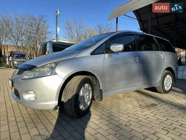 Серый Мицубиси Грандис, объемом двигателя 2.4 л и пробегом 276 тыс. км за 6800 $, фото 47 на Automoto.ua