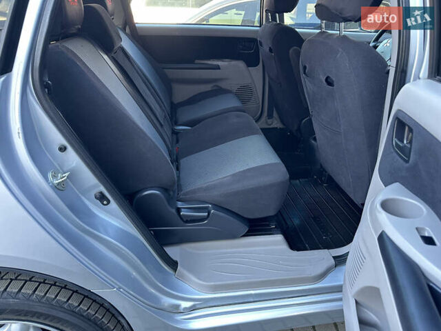 Серый Мицубиси Грандис, объемом двигателя 2.4 л и пробегом 276 тыс. км за 6800 $, фото 26 на Automoto.ua