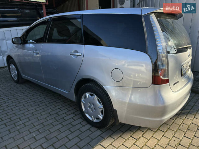 Серый Мицубиси Грандис, объемом двигателя 2.4 л и пробегом 276 тыс. км за 6800 $, фото 12 на Automoto.ua