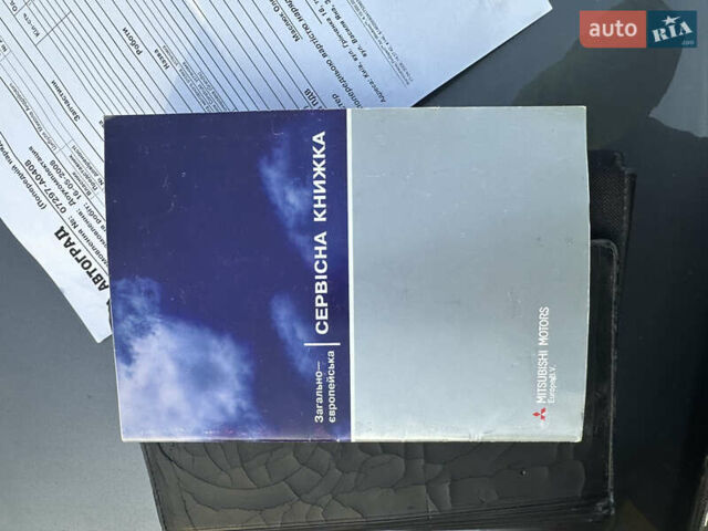 Сірий Міцубісі Грандіс, об'ємом двигуна 2.38 л та пробігом 207 тис. км за 6700 $, фото 43 на Automoto.ua