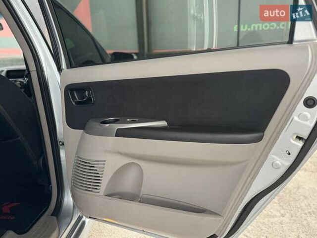 Серый Мицубиси Грандис, объемом двигателя 2.4 л и пробегом 190 тыс. км за 7099 $, фото 21 на Automoto.ua