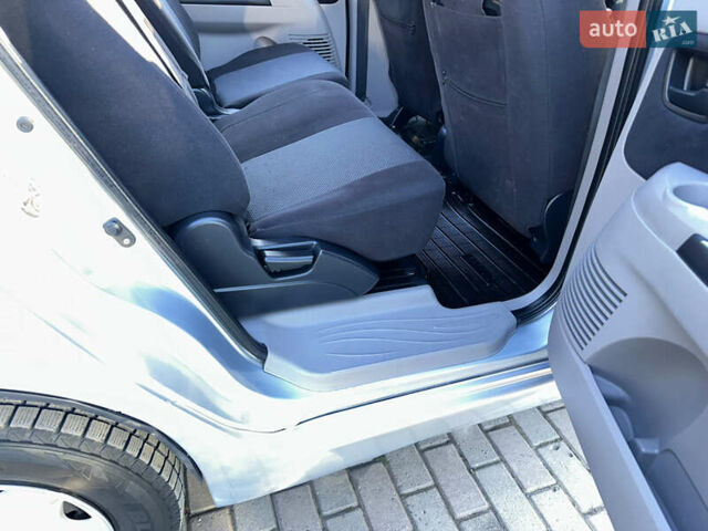 Серый Мицубиси Грандис, объемом двигателя 2.4 л и пробегом 276 тыс. км за 6800 $, фото 27 на Automoto.ua