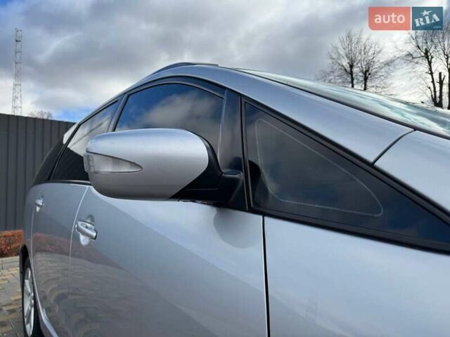 Сірий Міцубісі Грандіс, об'ємом двигуна 2.4 л та пробігом 190 тис. км за 7099 $, фото 11 на Automoto.ua