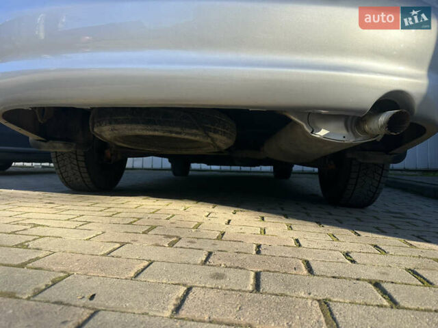 Серый Мицубиси Грандис, объемом двигателя 2.4 л и пробегом 276 тыс. км за 6800 $, фото 45 на Automoto.ua