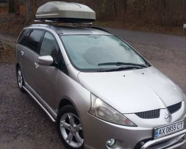 Сірий Міцубісі Грандіс, об'ємом двигуна 2.4 л та пробігом 430 тис. км за 5700 $, фото 9 на Automoto.ua