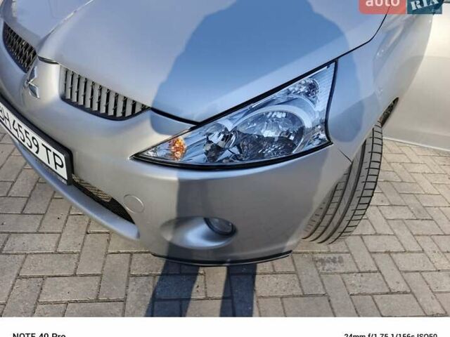 Сірий Міцубісі Грандіс, об'ємом двигуна 2.4 л та пробігом 250 тис. км за 6700 $, фото 10 на Automoto.ua