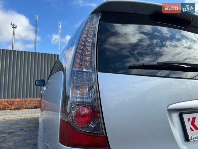 Сірий Міцубісі Грандіс, об'ємом двигуна 2.4 л та пробігом 190 тис. км за 7099 $, фото 8 на Automoto.ua