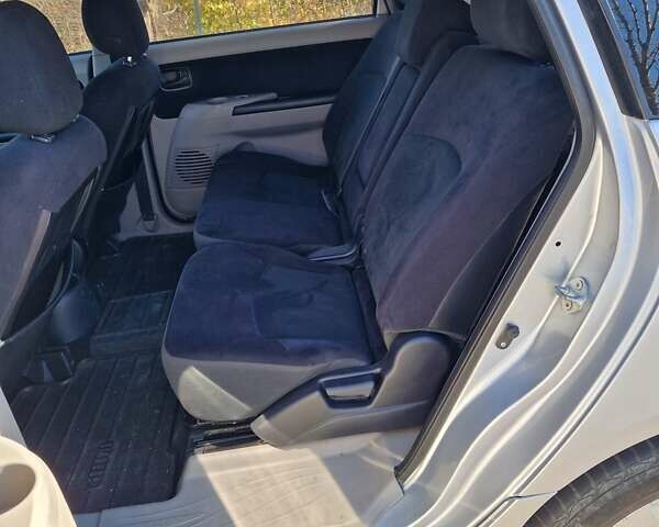 Серый Мицубиси Грандис, объемом двигателя 2.38 л и пробегом 182 тыс. км за 6199 $, фото 6 на Automoto.ua