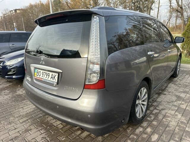 Серый Мицубиси Грандис, объемом двигателя 2.4 л и пробегом 191 тыс. км за 6865 $, фото 2 на Automoto.ua