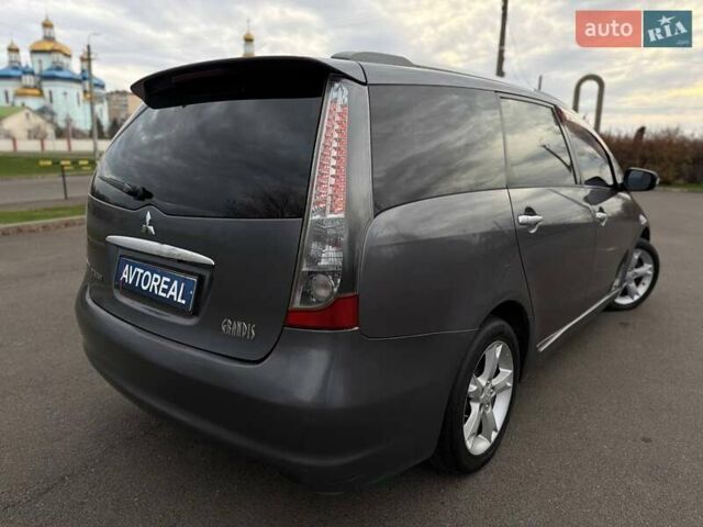 Серый Мицубиси Грандис, объемом двигателя 2.38 л и пробегом 220 тыс. км за 5700 $, фото 23 на Automoto.ua