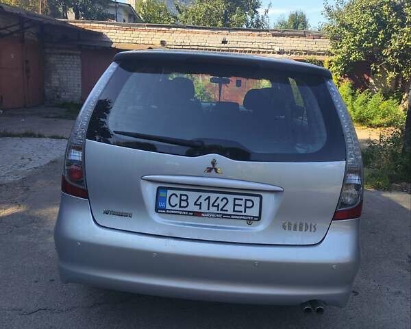 Серый Мицубиси Грандис, объемом двигателя 2.38 л и пробегом 181 тыс. км за 9300 $, фото 7 на Automoto.ua