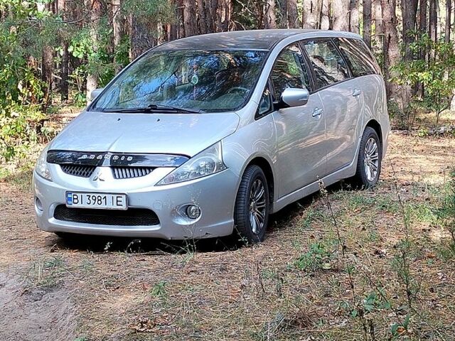 Мицубиси Грандис 2008 в Полтаве на Automoto.ua Серый Мицубиси Грандис, объемом двигателя 2.4 л и пробегом 190 тыс. км за 6200 $, фото 1 на Automoto.ua