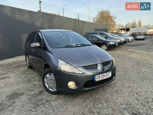 Сірий Міцубісі Грандіс, об'ємом двигуна 2.38 л та пробігом 207 тис. км за 6700 $, фото 1 на Automoto.ua