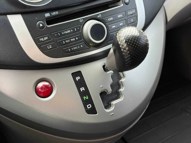 Серый Мицубиси Грандис, объемом двигателя 2.4 л и пробегом 220 тыс. км за 5700 $, фото 21 на Automoto.ua