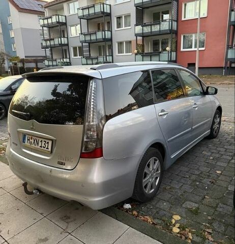 Серый Мицубиси Грандис, объемом двигателя 2 л и пробегом 300 тыс. км за 3499 $, фото 3 на Automoto.ua