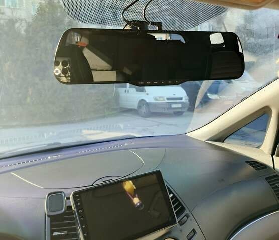 Сірий Міцубісі Грандіс, об'ємом двигуна 2.4 л та пробігом 250 тис. км за 6700 $, фото 3 на Automoto.ua