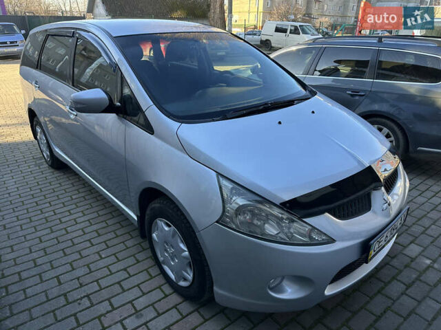 Серый Мицубиси Грандис, объемом двигателя 2.4 л и пробегом 276 тыс. км за 6800 $, фото 7 на Automoto.ua