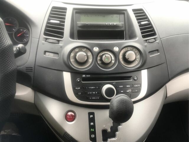 Серый Мицубиси Грандис, объемом двигателя 2.4 л и пробегом 222 тыс. км за 7800 $, фото 14 на Automoto.ua