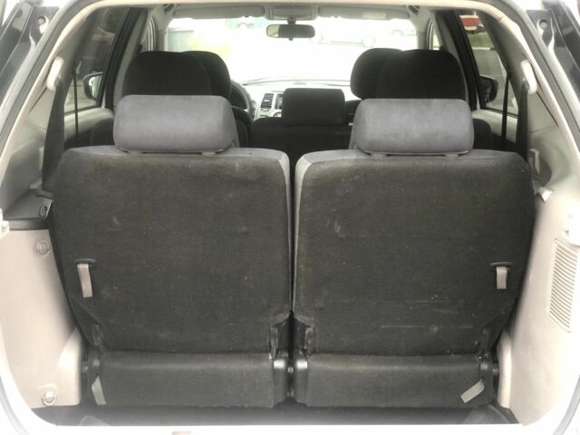 Серый Мицубиси Грандис, объемом двигателя 2.4 л и пробегом 222 тыс. км за 7800 $, фото 19 на Automoto.ua