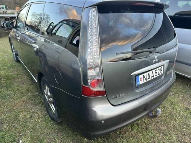 Мицубиси Грандис 2009 в Коломые на Automoto.ua Серый Мицубиси Грандис, объемом двигателя 0 л и пробегом 392 тыс. км за 2600 $, фото 3 на Automoto.ua